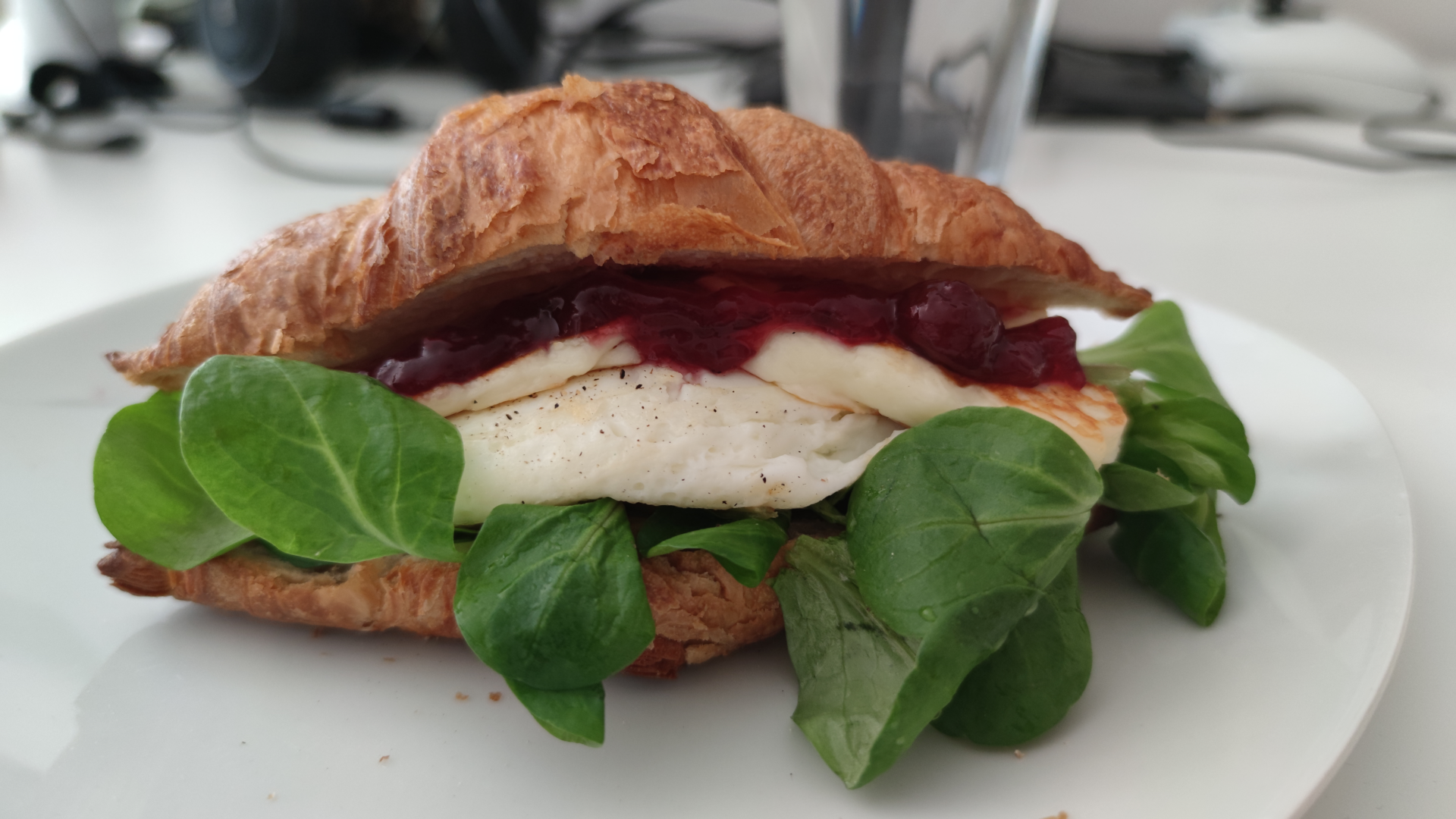 Crispy croissant with Grikios cheese filling